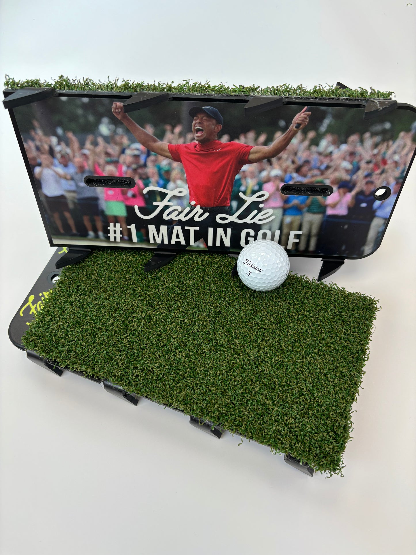 CUSTOM / PERSONALISED Fair Lie Winter golf mat, grips the turf, anti slip golf mat.